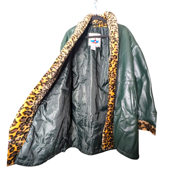 Womens Green Faux Leather Coat Leopard Print Faux Fur Trim Size Medium Vtg - Picture 3 of 5